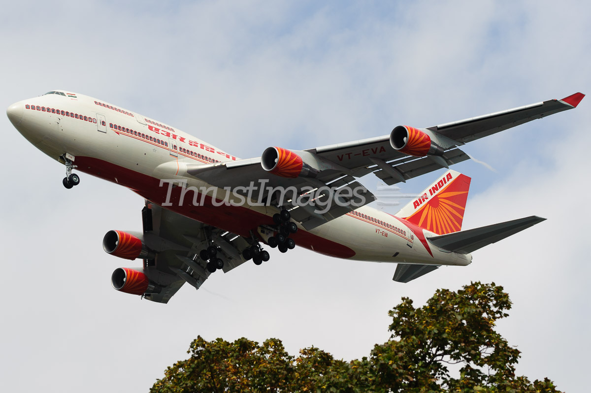 Boeing 747-437 VT-EVA (cn 28094/1089) "Agra"